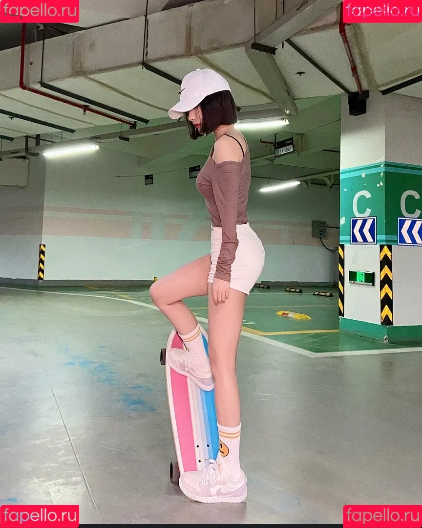 Ivy Ai.lin20_ Onlyfans Photo Gallery 