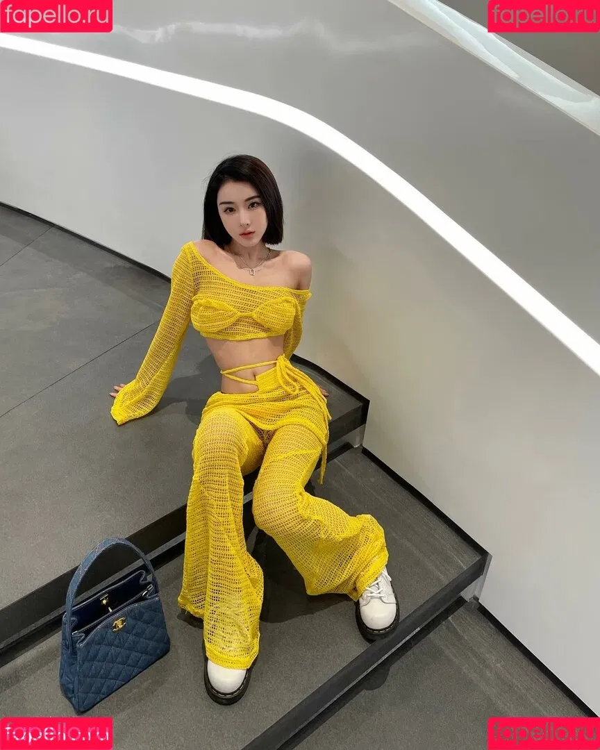 Ivy Ai.lin20_ Onlyfans Photo Gallery 