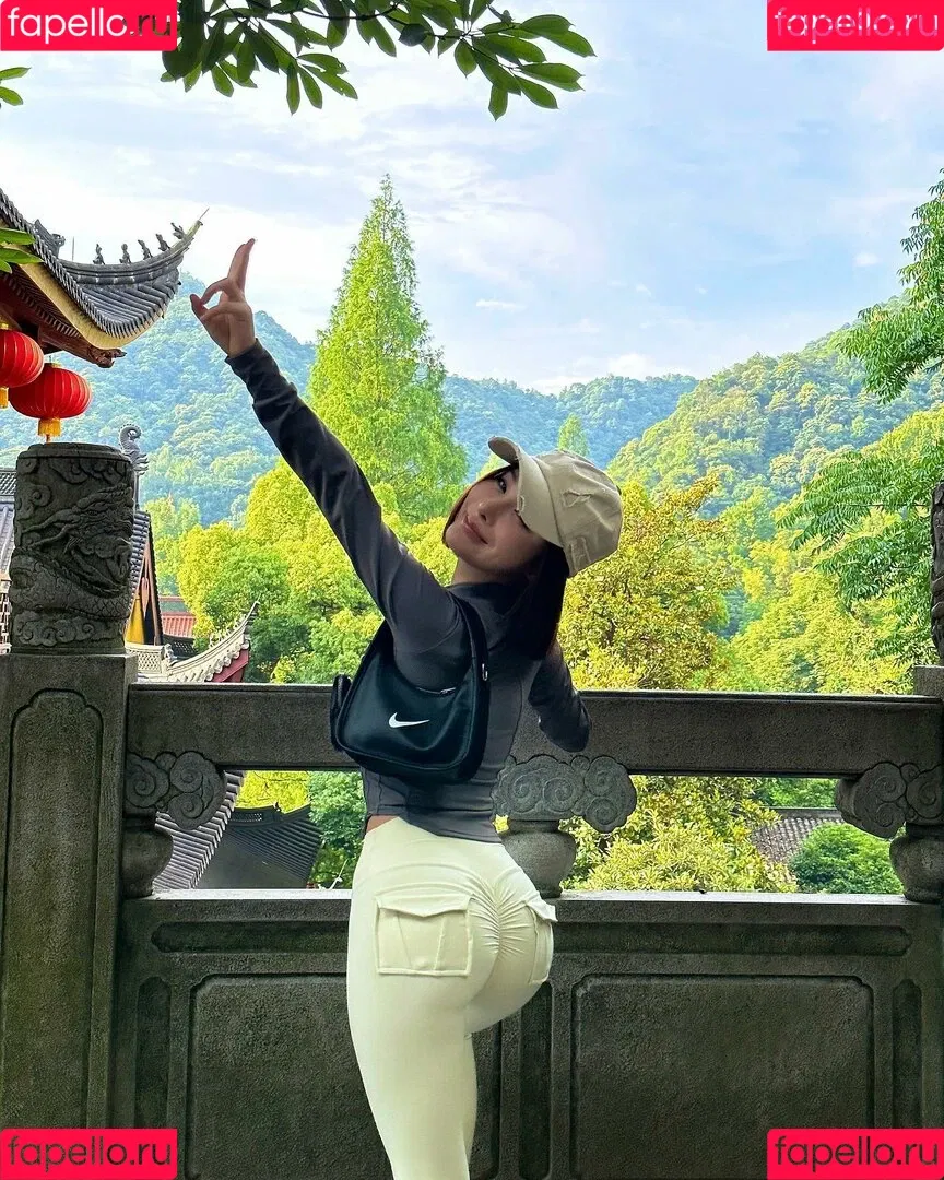Ivy Ai.lin20_ Onlyfans Photo Gallery 