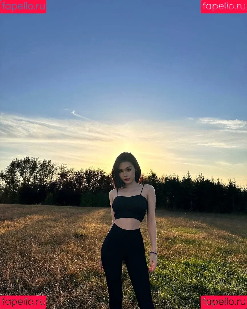 Ivy Ai.lin20_ Onlyfans Photo Gallery 