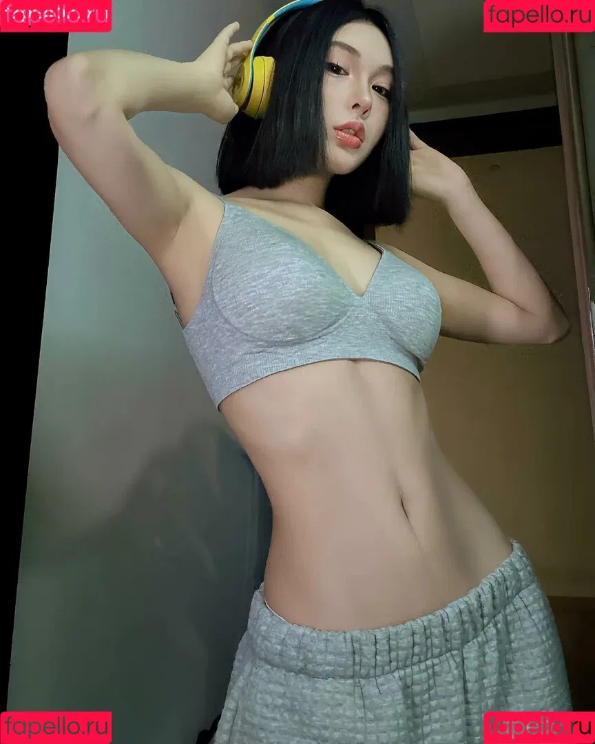 Ivy Ai.lin20_ Onlyfans Photo Gallery 