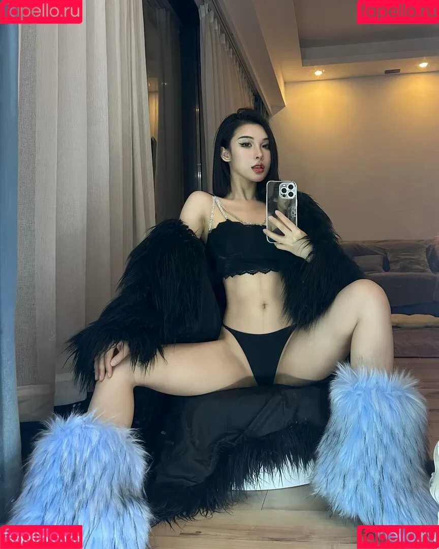 Ivy Ai.lin20_ Onlyfans Photo Gallery 