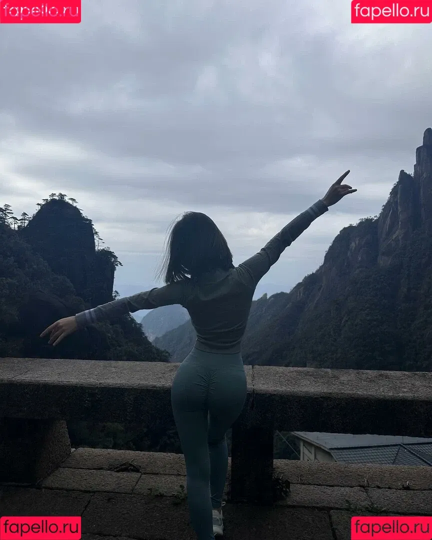 Ivy Ai.lin20_ Onlyfans Photo Gallery 