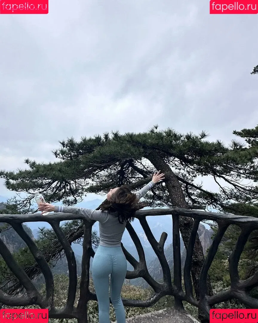 Ivy Ai.lin20_ Onlyfans Photo Gallery 