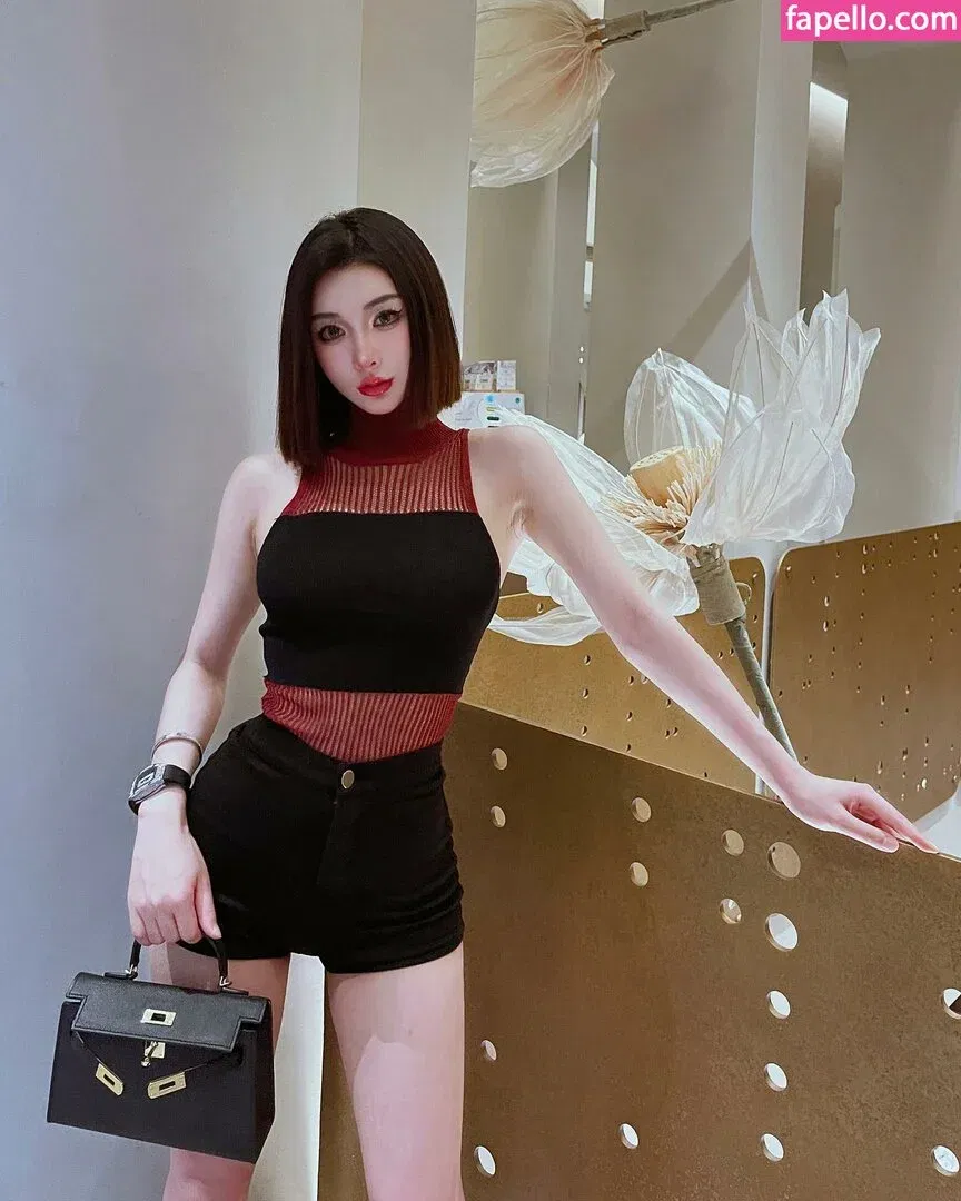 Ivy Ai.lin20_ Onlyfans Photo Gallery 