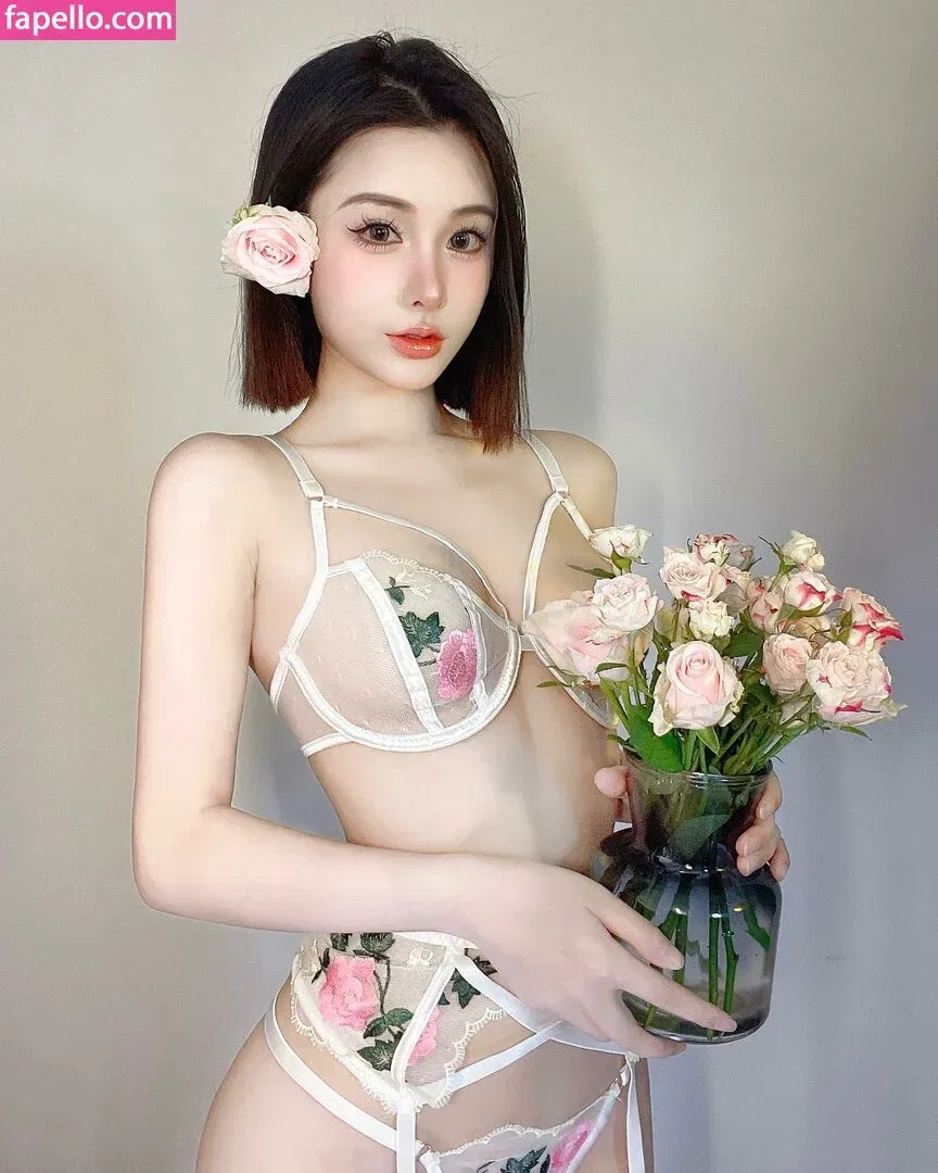 Ivy Ai.lin20_ Onlyfans Photo Gallery 