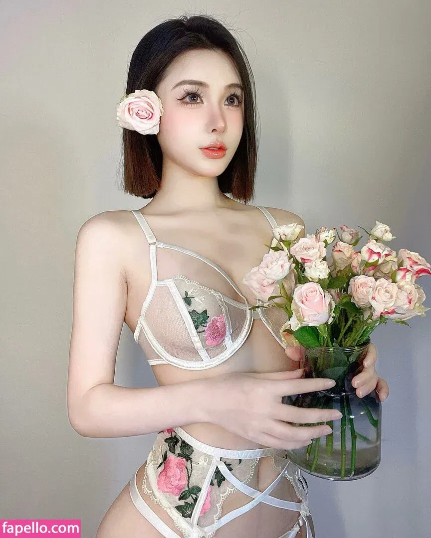 Ivy Ai.lin20_ Onlyfans Photo Gallery 