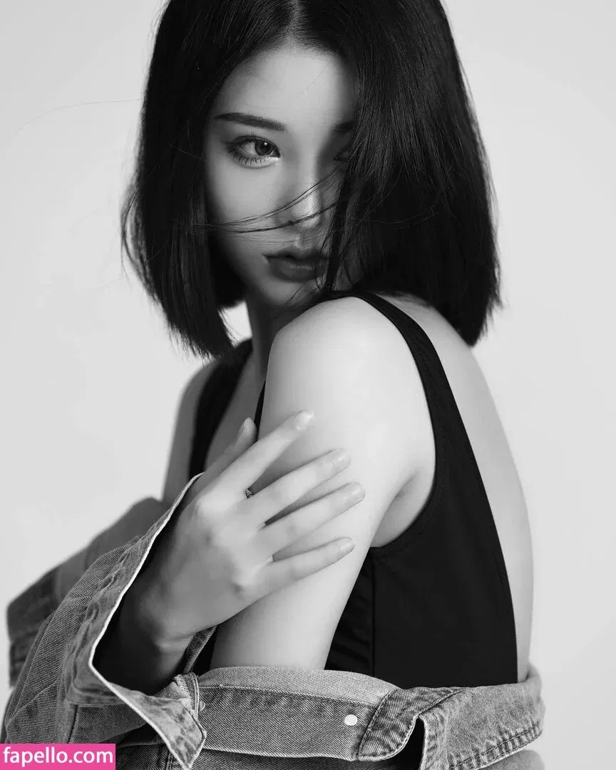 Ivy Ai.lin20_ Onlyfans Photo Gallery 