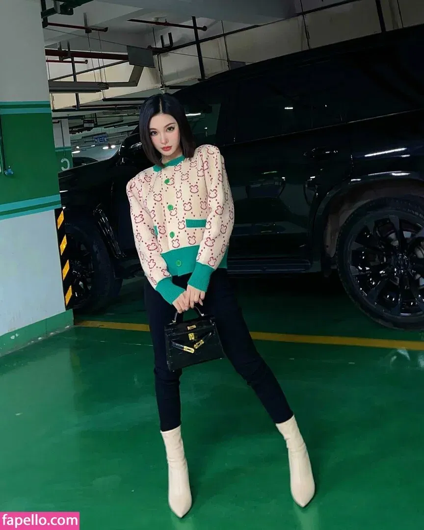 Ivy Ai.lin20_ Onlyfans Photo Gallery 