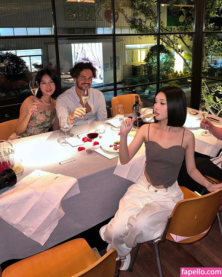 Ivy Ai.lin20_ Onlyfans Photo Gallery 