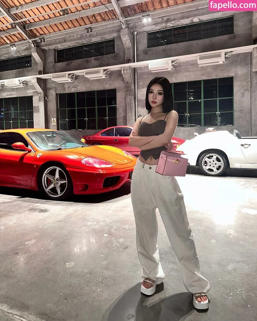 Ivy Ai.lin20_ Onlyfans Photo Gallery 