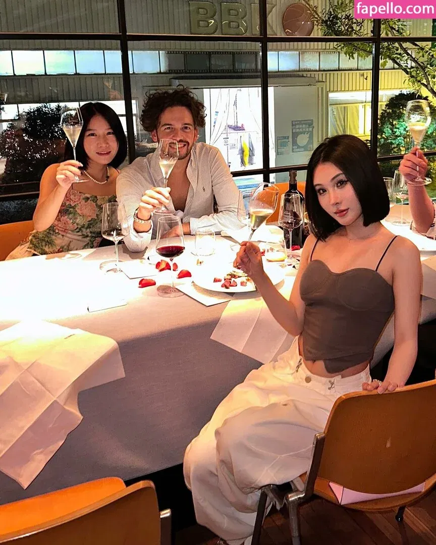 Ivy Ai.lin20_ Onlyfans Photo Gallery 