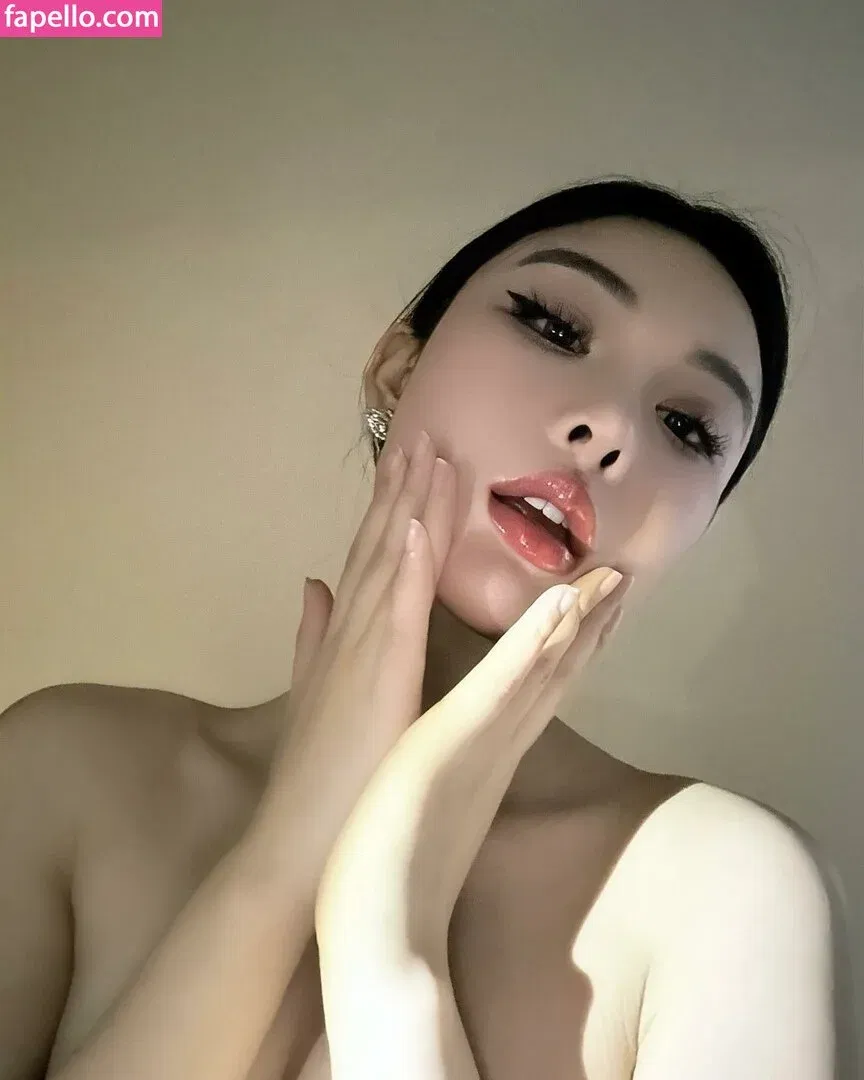 Ivy Ai.lin20_ Onlyfans Photo Gallery 
