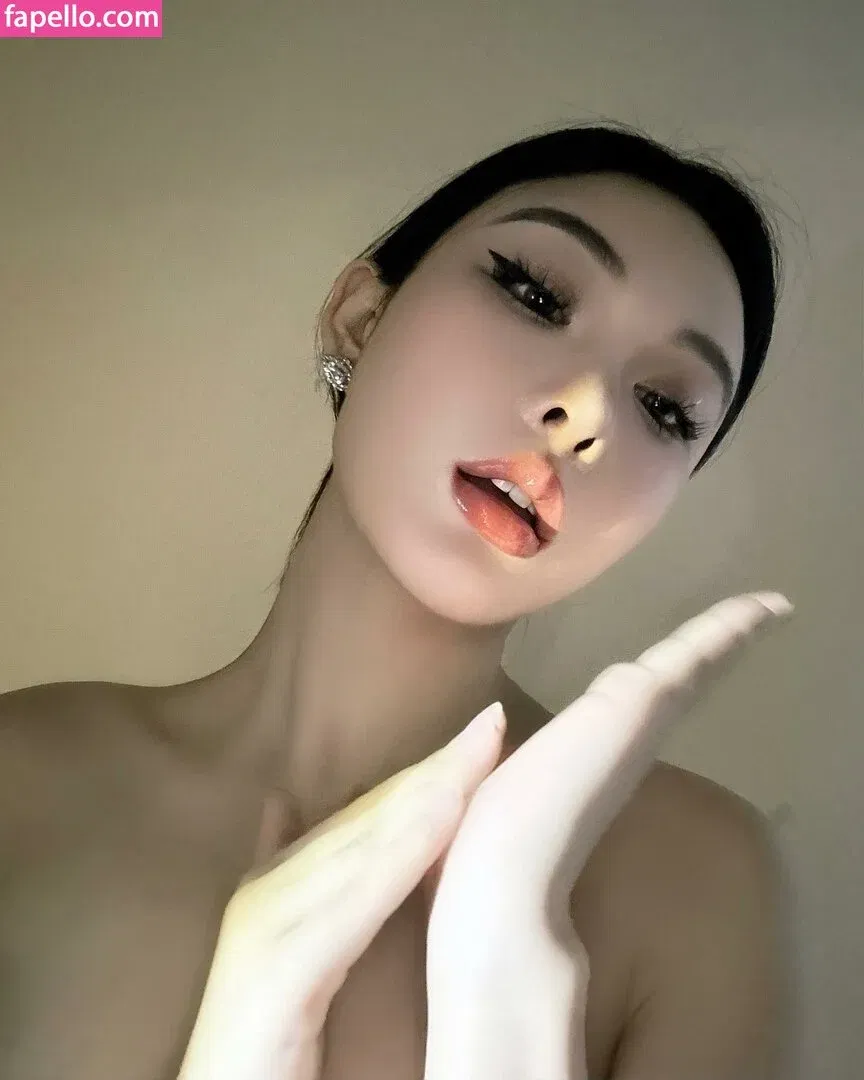 Ivy Ai.lin20_ Onlyfans Photo Gallery 