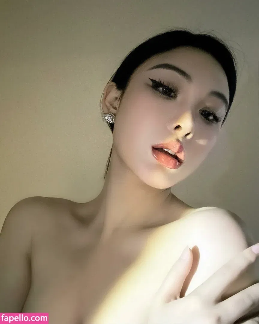 Ivy Ai.lin20_ Onlyfans Photo Gallery 