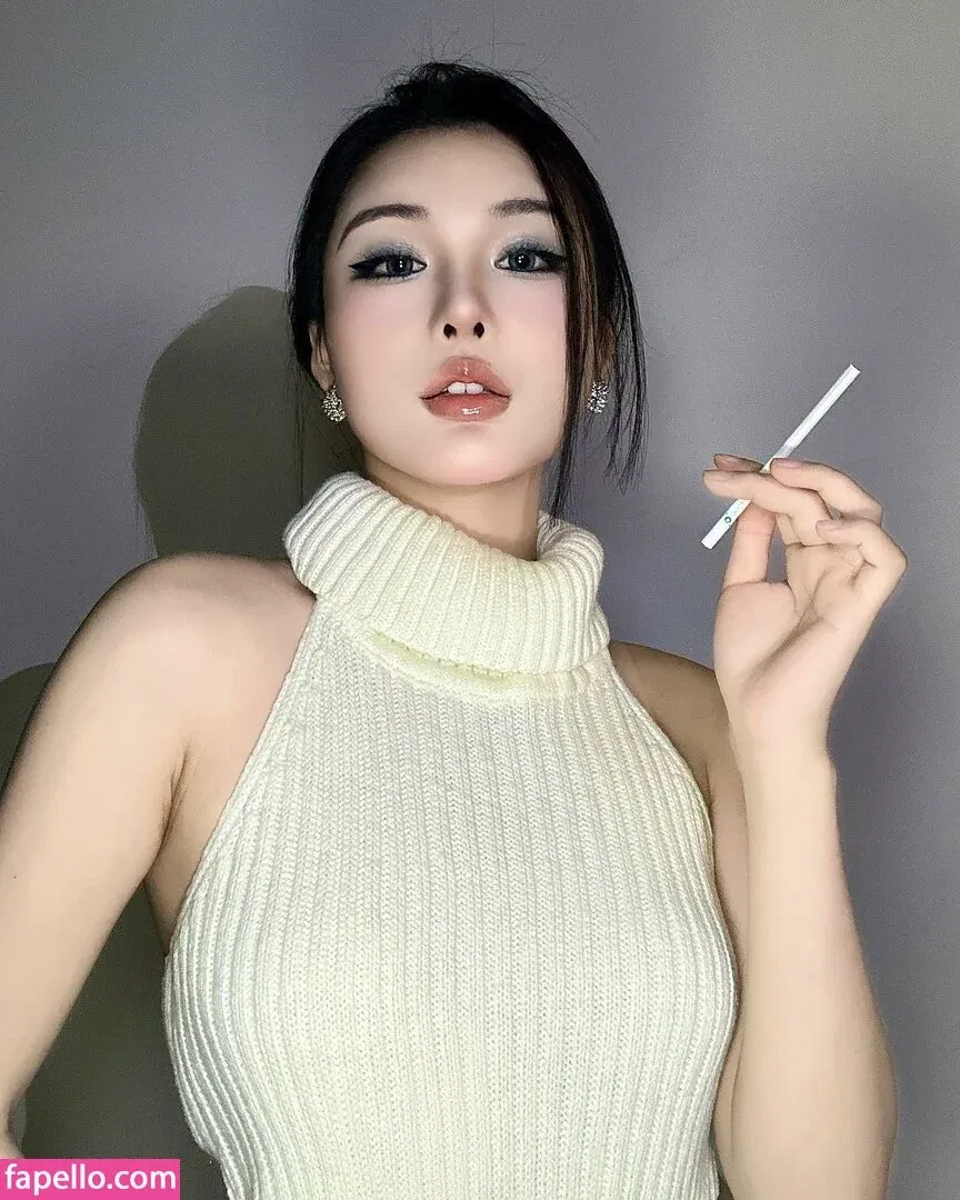 Ivy Ai.lin20_ Onlyfans Photo Gallery 