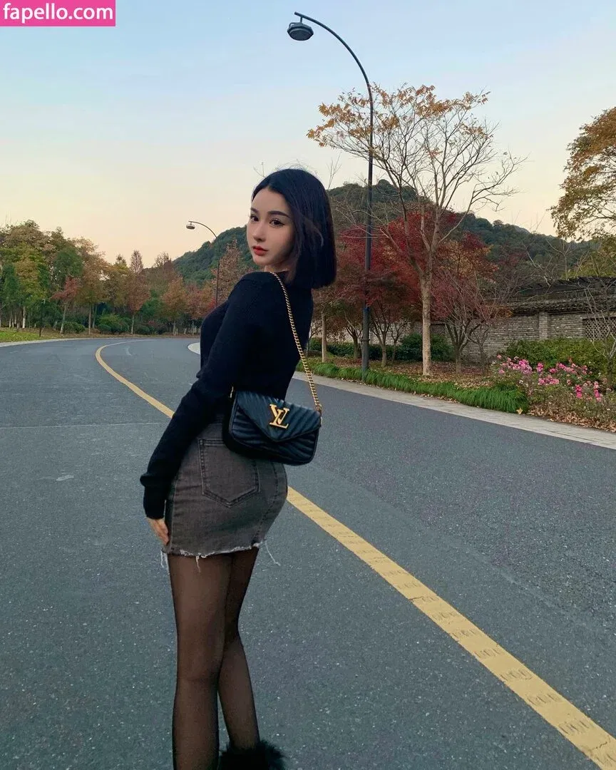 Ivy Ai.lin20_ Onlyfans Photo Gallery 