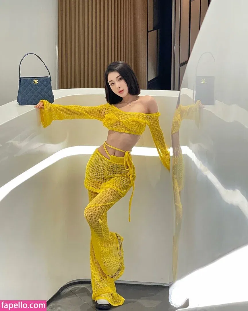 Ivy Ai.lin20_ Onlyfans Photo Gallery 