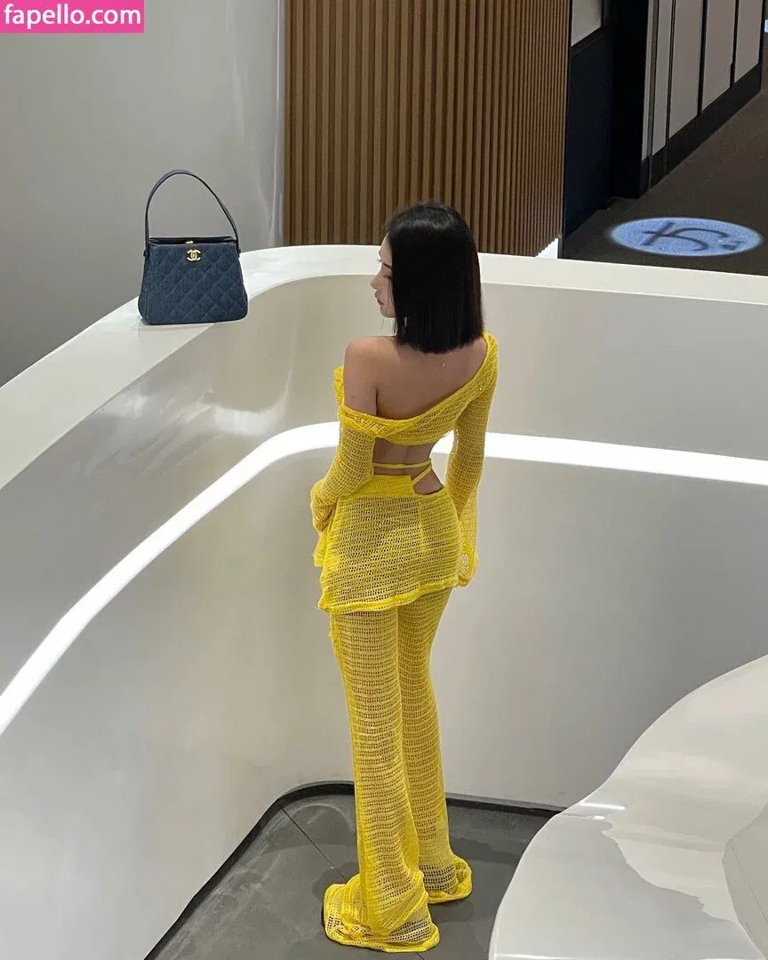 Ivy Ai.lin20_ Onlyfans Photo Gallery 