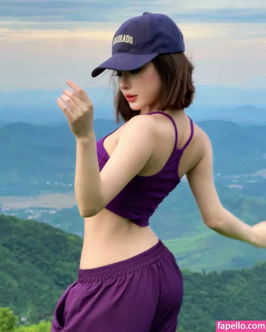 Ivy Ai.lin20_ Onlyfans Photo Gallery 