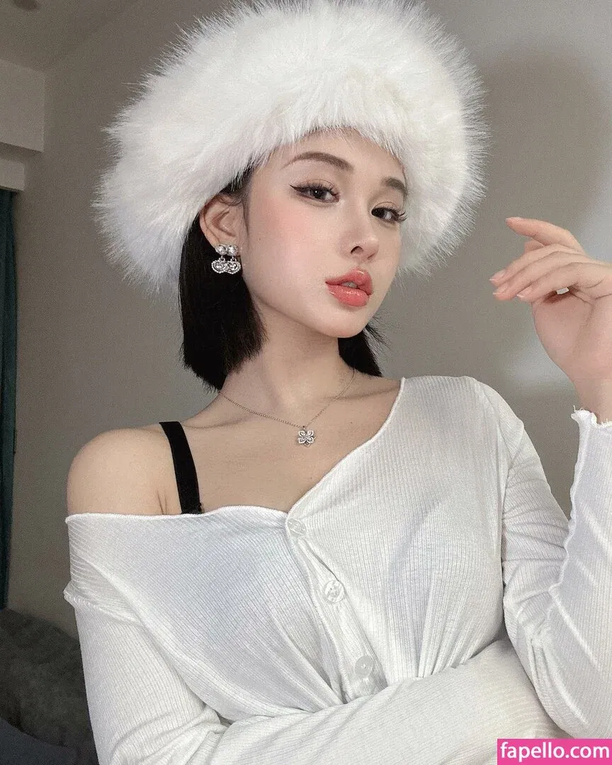 Ivy Ai.lin20_ Onlyfans Photo Gallery 