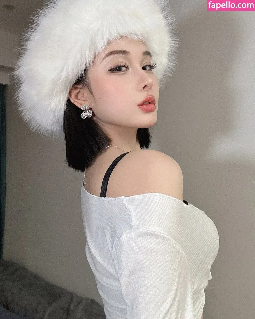 Ivy Ai.lin20_ Onlyfans Photo Gallery 