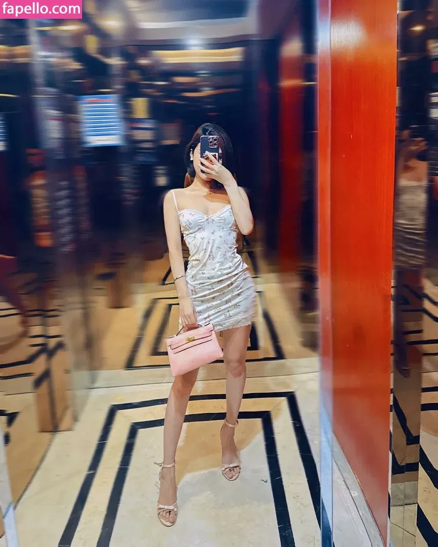 Ivy Ai.lin20_ Onlyfans Photo Gallery 