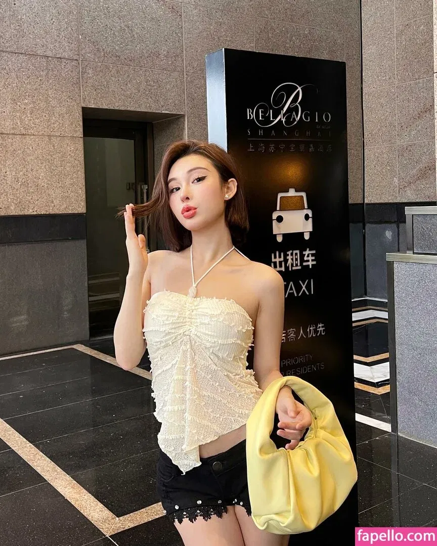 Ivy Ai.lin20_ Onlyfans Photo Gallery 