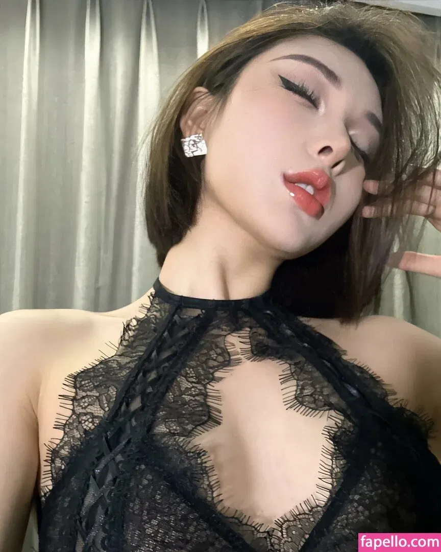 Ivy Ai.lin20_ Onlyfans Photo Gallery 