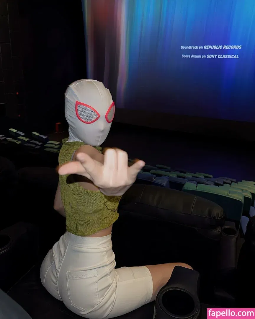 Ivy Ai.lin20_ Onlyfans Photo Gallery 