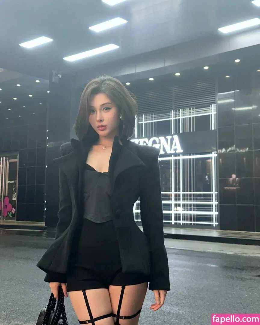 Ivy Ai.lin20_ Onlyfans Photo Gallery 