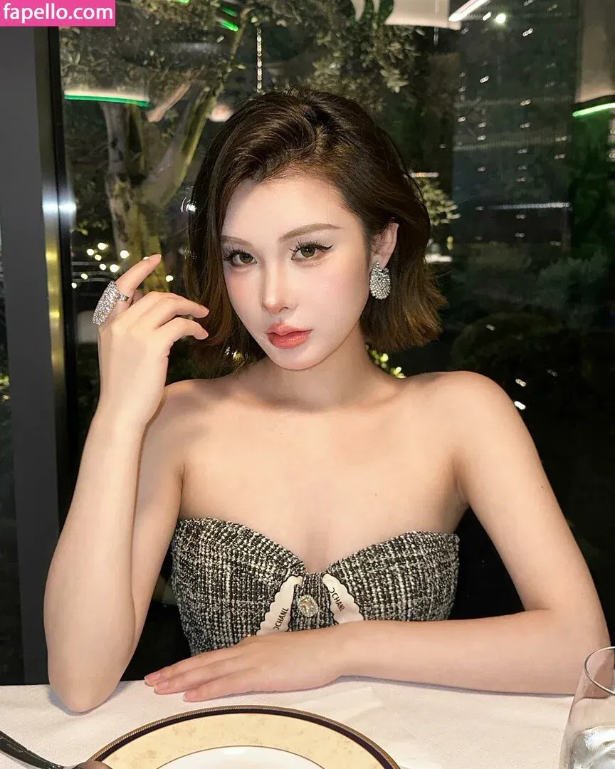 Ivy Ai.lin20_ Onlyfans Photo Gallery 