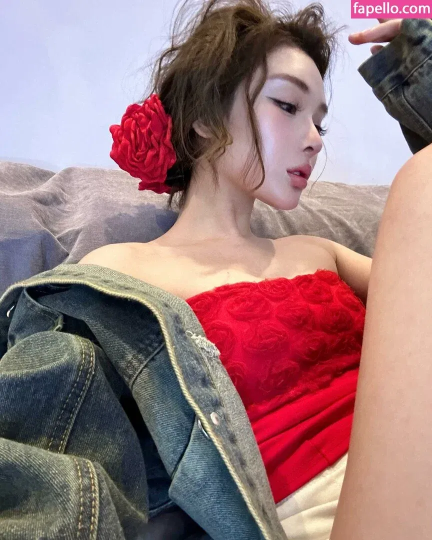 Ivy Ai.lin20_ Onlyfans Photo Gallery 