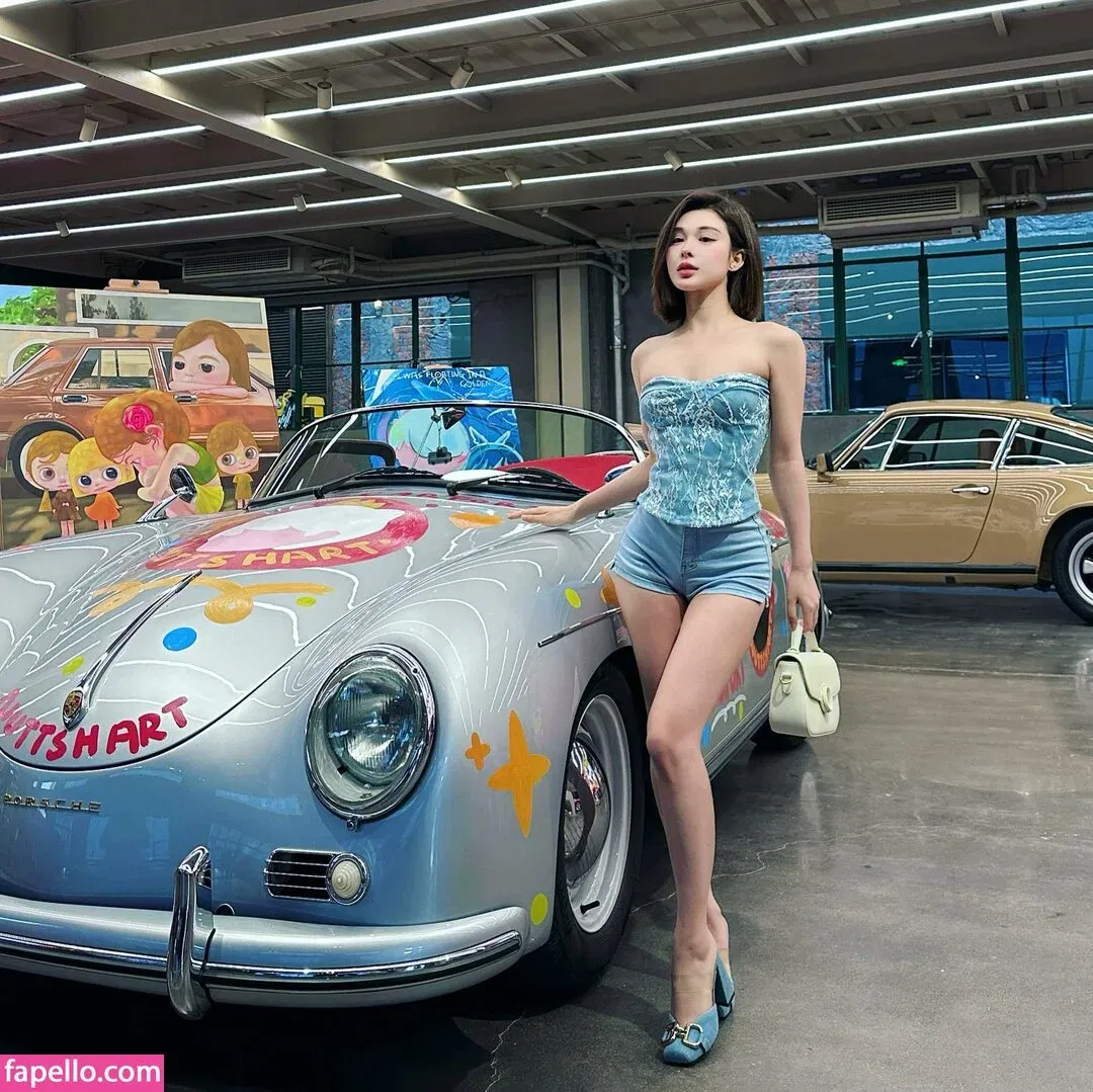 Ivy Ai.lin20_ Onlyfans Photo Gallery 