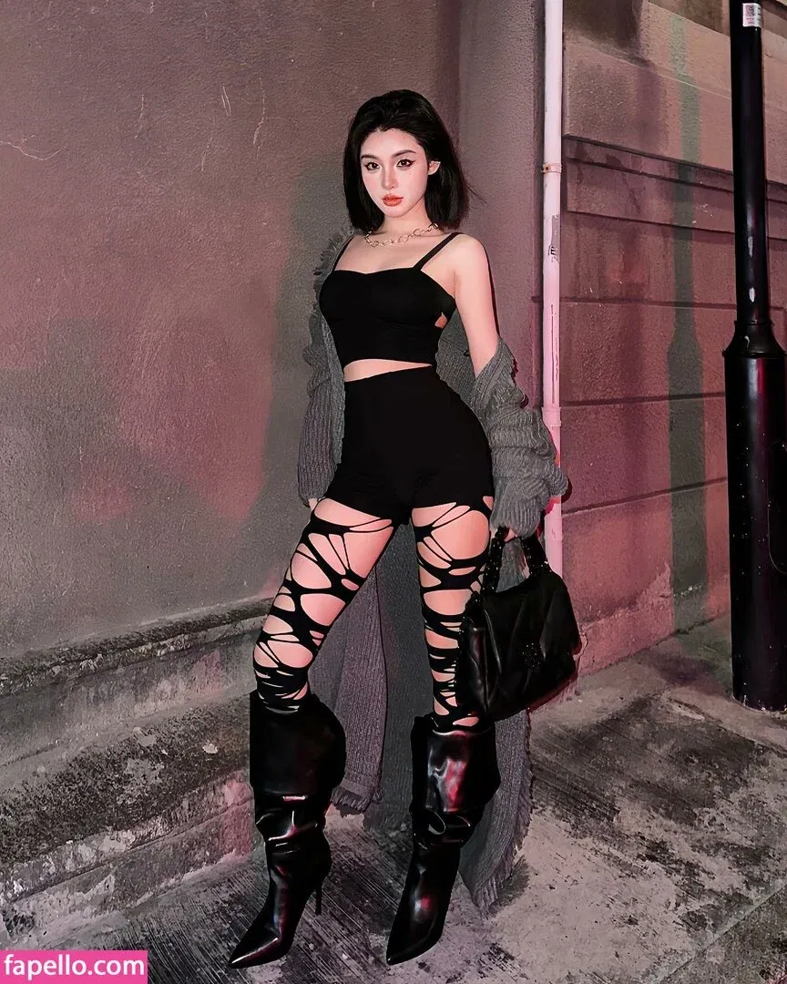 Ivy Ai.lin20_ Onlyfans Photo Gallery 