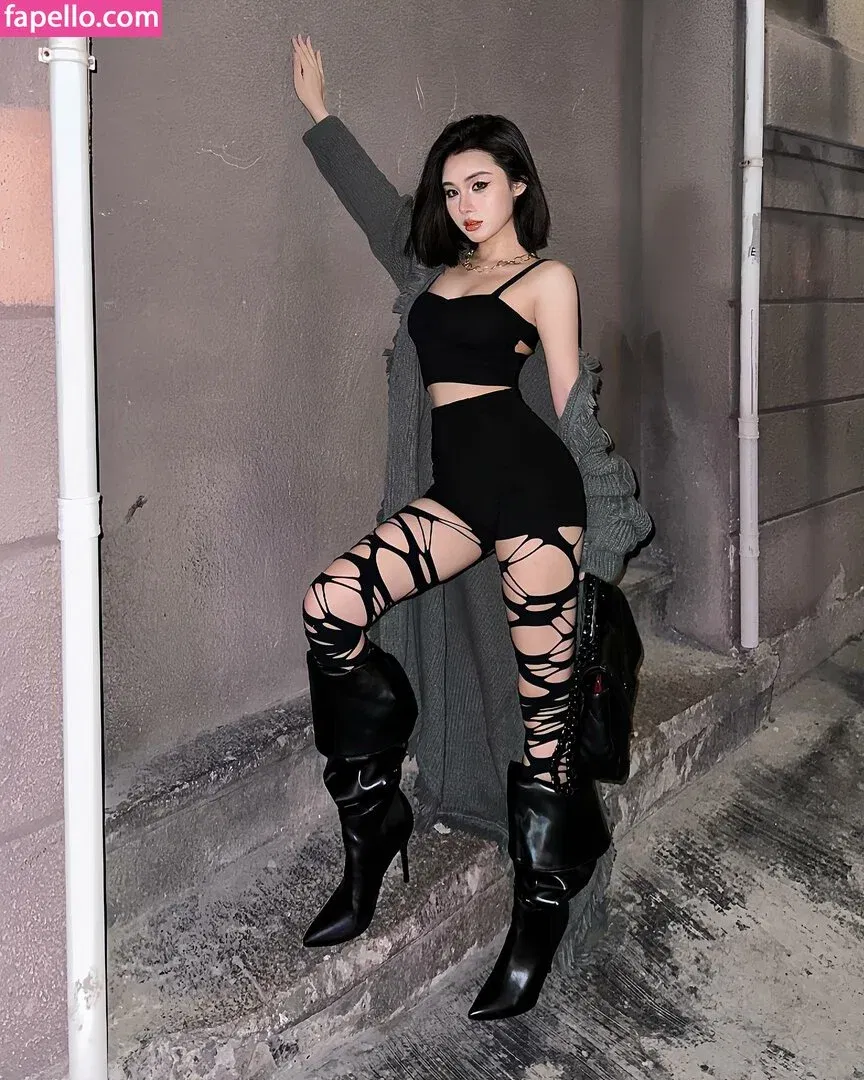 Ivy Ai.lin20_ Onlyfans Photo Gallery 