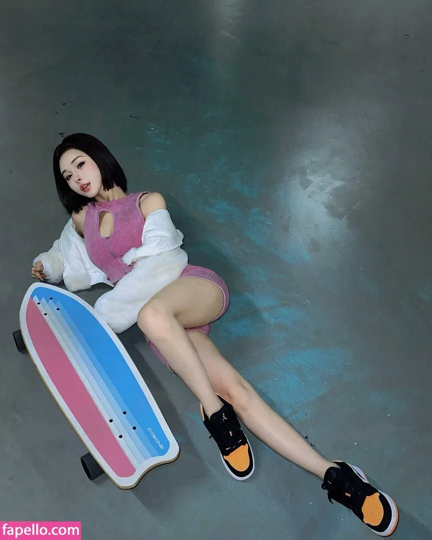 Ivy Ai.lin20_ Onlyfans Photo Gallery 