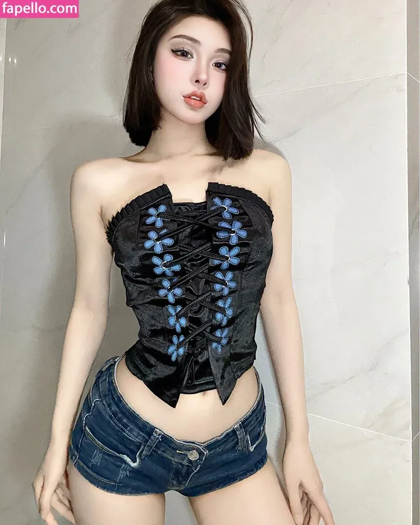 Ivy Ai.lin20_ Onlyfans Photo Gallery 