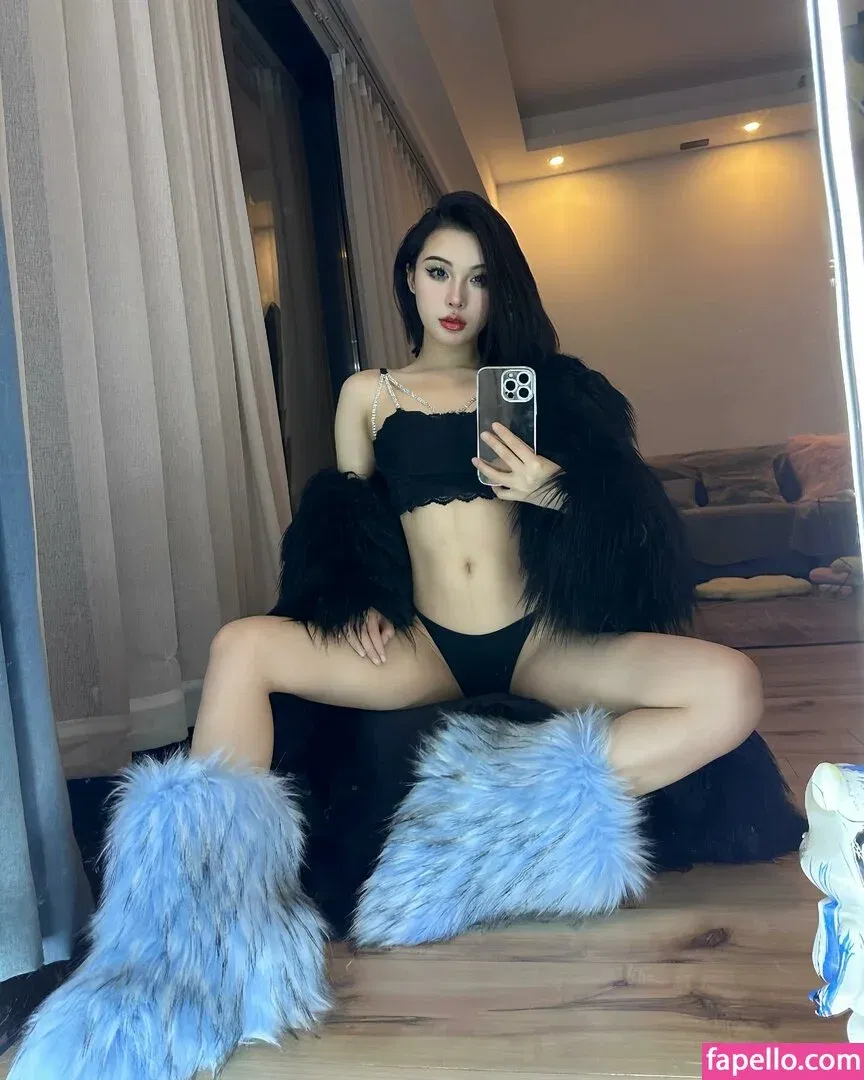 Ivy Ai.lin20_ Onlyfans Photo Gallery 