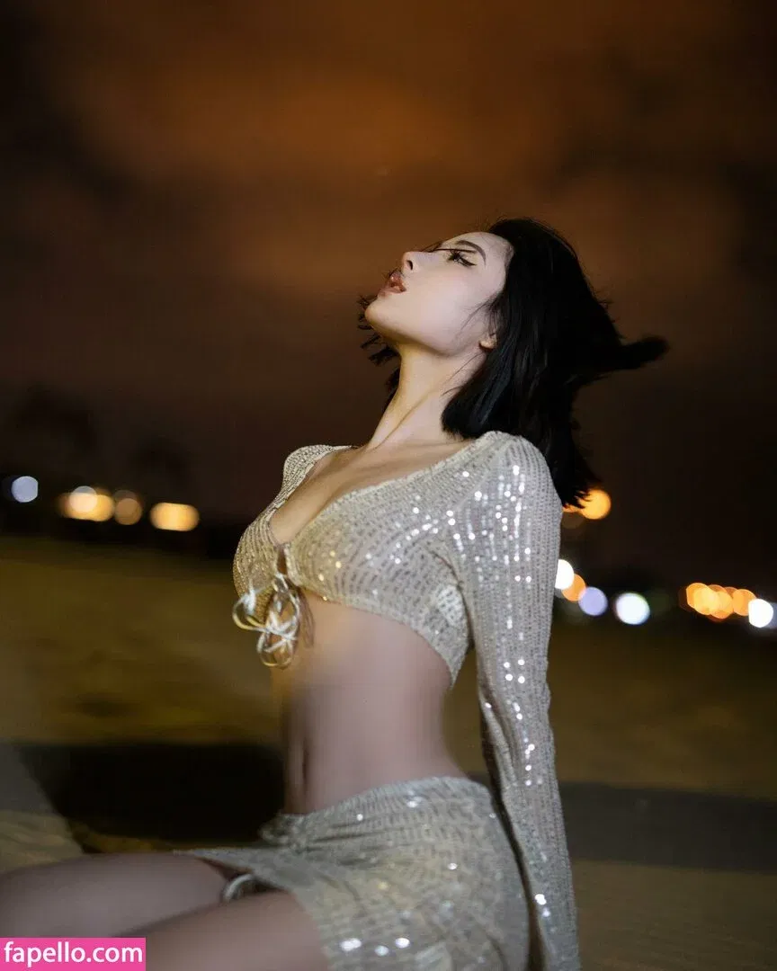 Ivy Ai.lin20_ Onlyfans Photo Gallery 