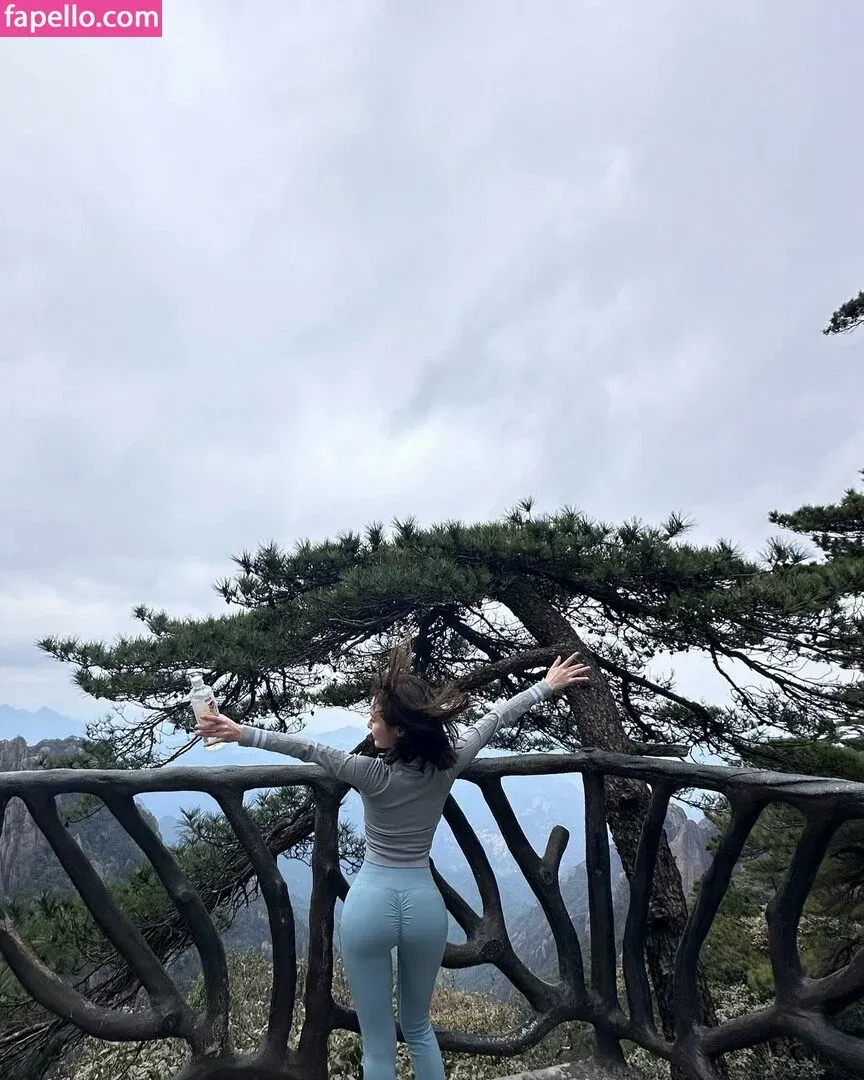 Ivy Ai.lin20_ Onlyfans Photo Gallery 