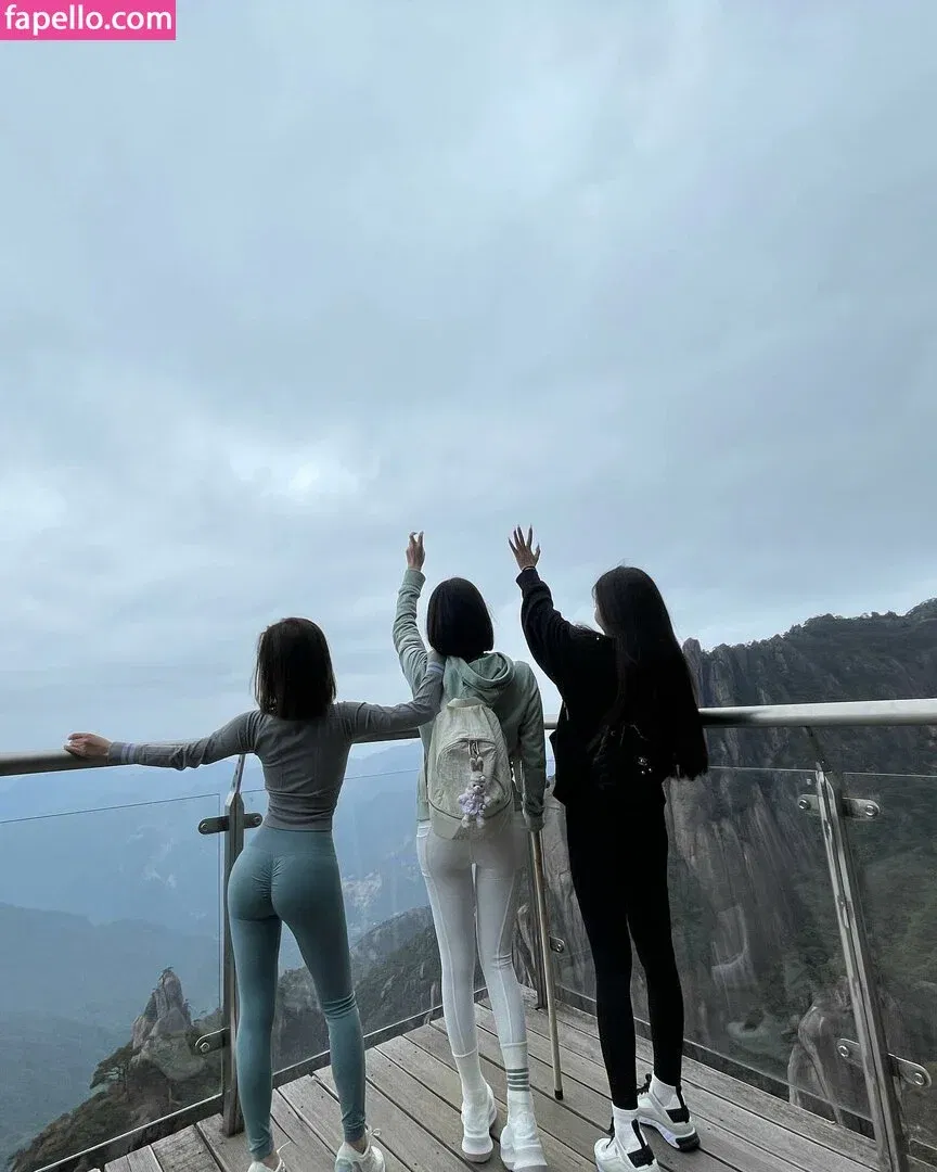 Ivy Ai.lin20_ Onlyfans Photo Gallery 