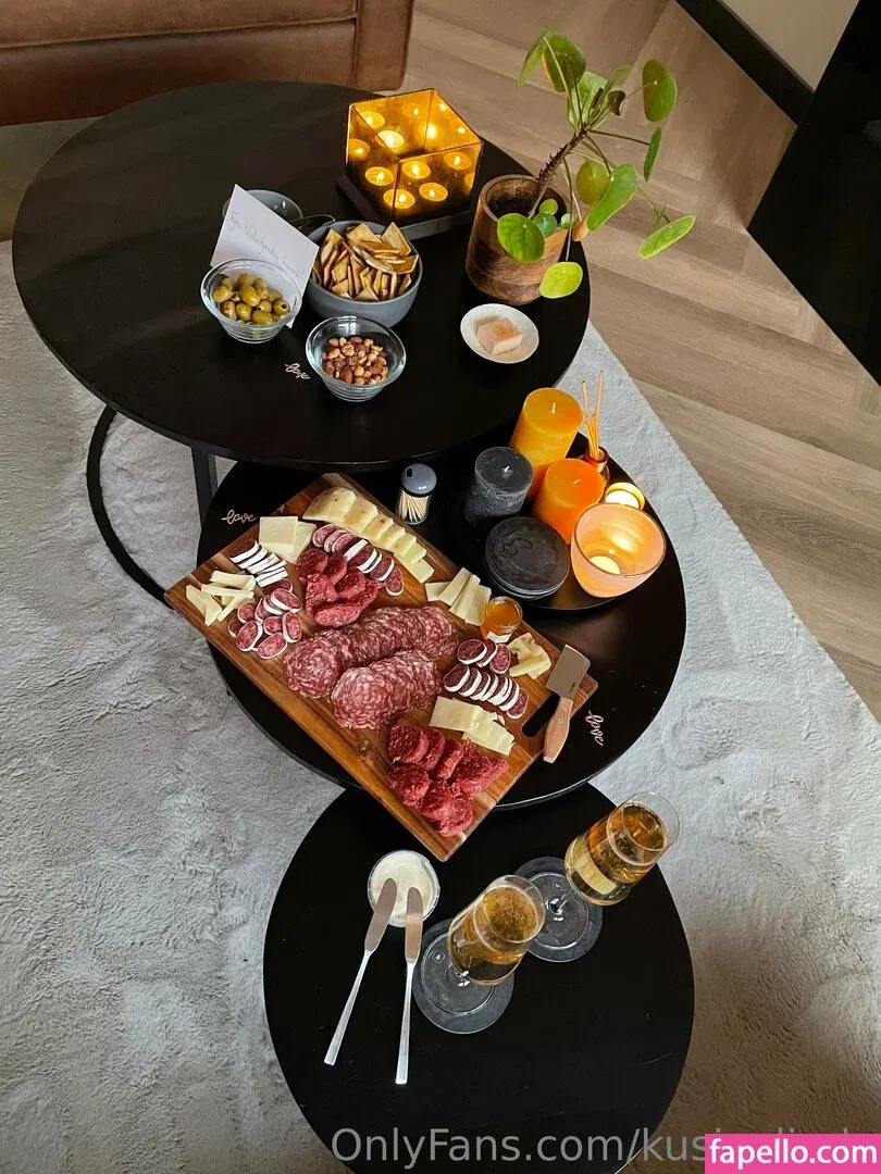 kusjexlinde Onlyfans Photo Gallery 