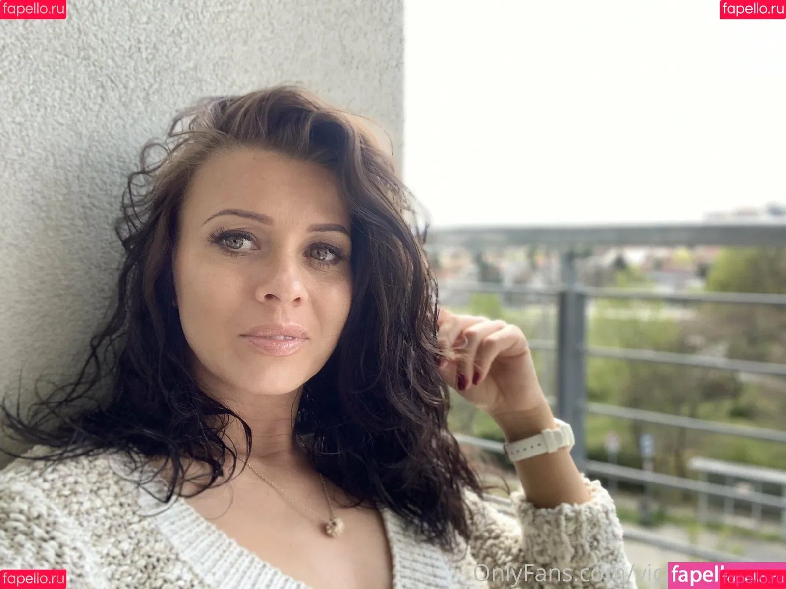 vickyloveporn Onlyfans Photo Gallery 