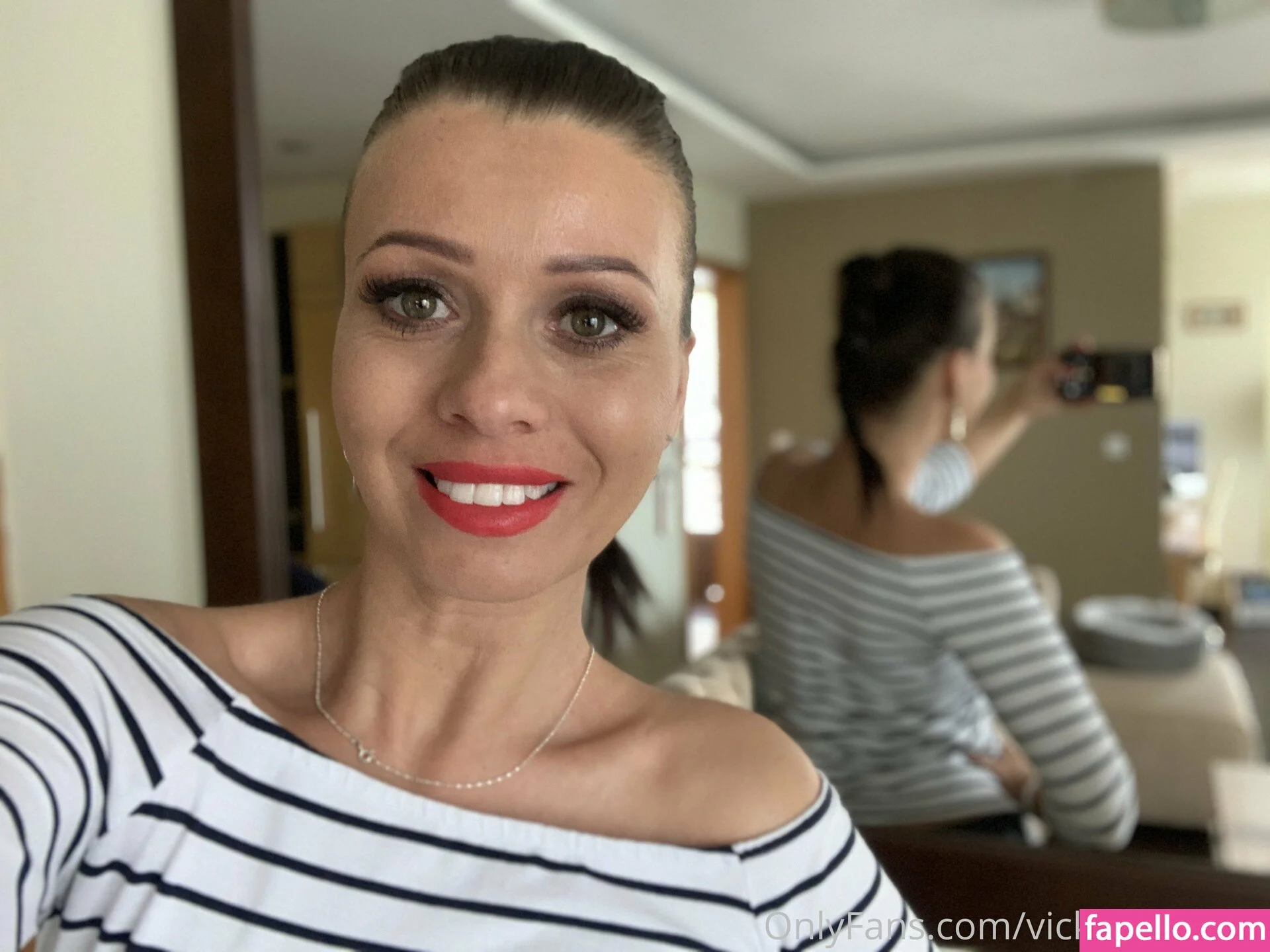vickyloveporn Onlyfans Photo Gallery 