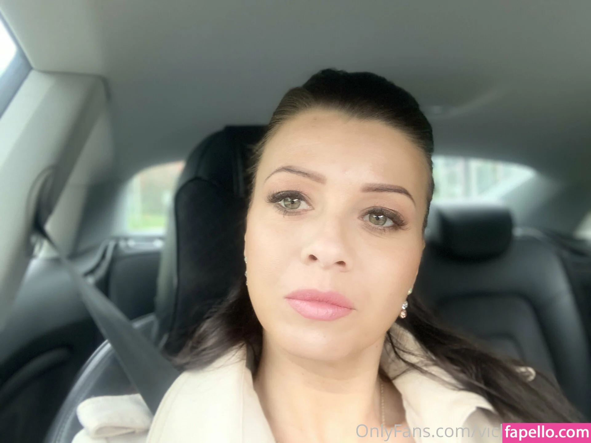 vickyloveporn Onlyfans Photo Gallery 