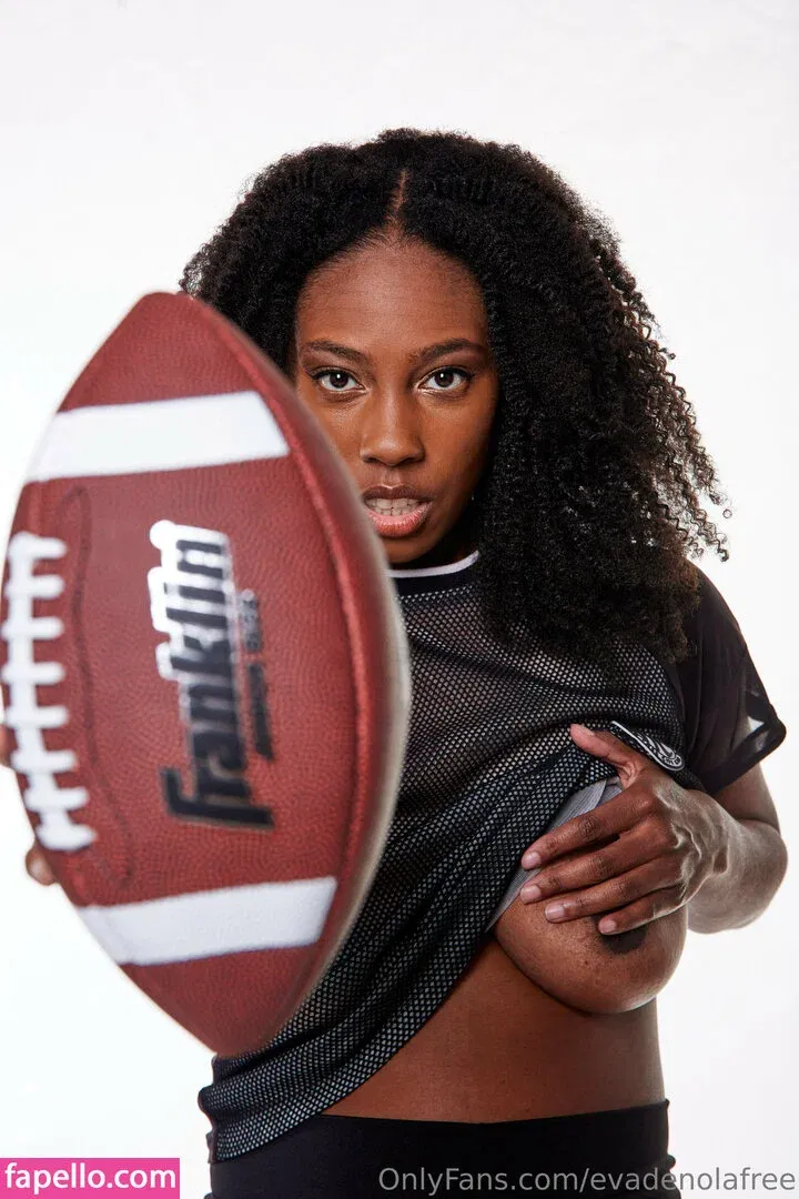 evadenolafree Onlyfans Photo Gallery 