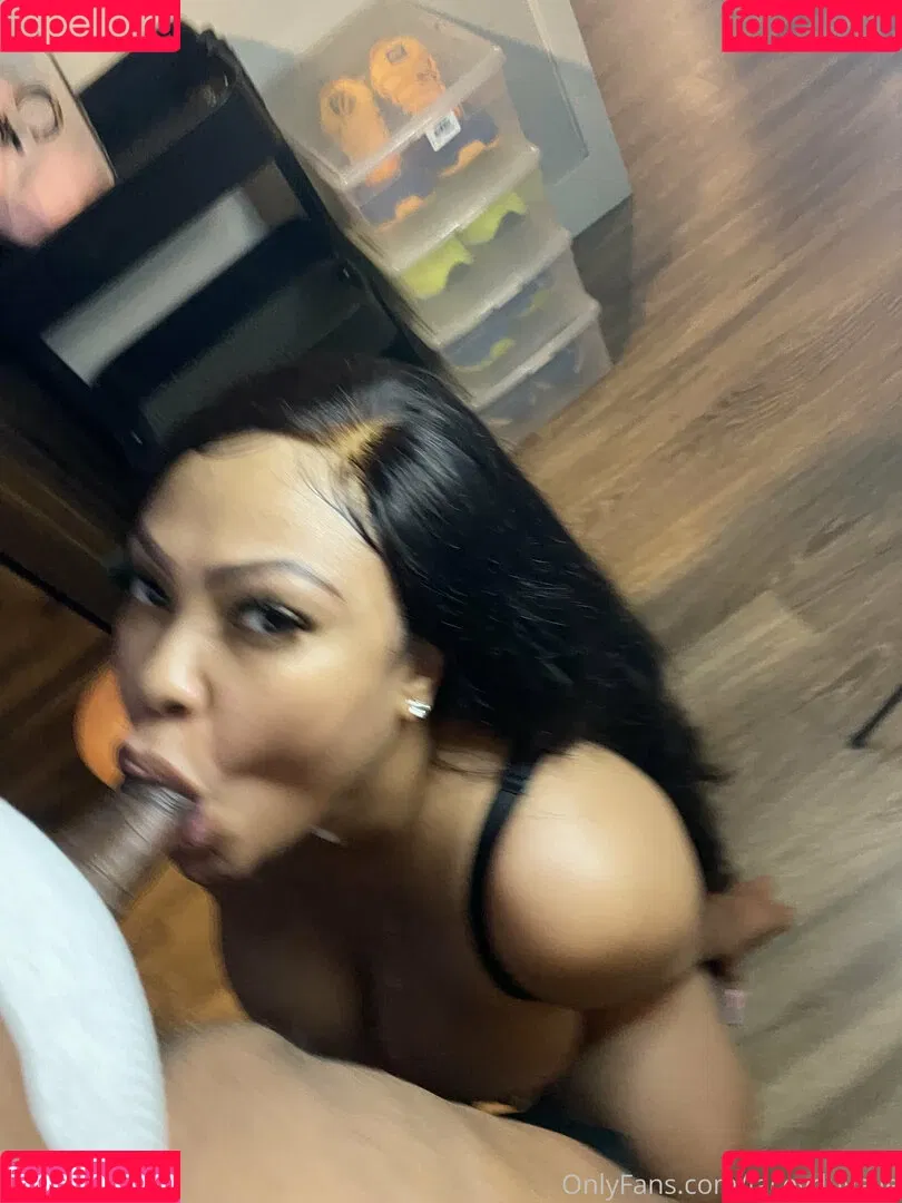 Lacey Duvalle Onlyfans Photo Gallery 