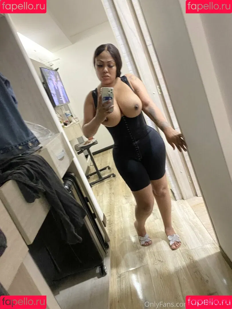 Lacey Duvalle Onlyfans Photo Gallery 