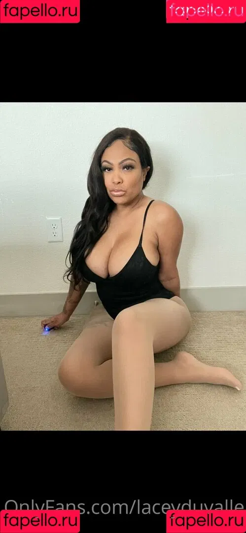 Lacey Duvalle Onlyfans Photo Gallery 